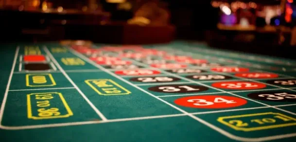 Ruleta francesa vs americana: diferencias, RTP y por qué evitar el doble cero